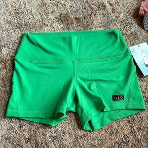 Fleo Shorts